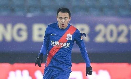 22-23赛季欧冠决赛，沃克未能进入首发阵容，这让他有些沮丧。